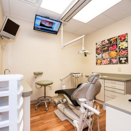 Dentist office in Northeast Philadelphia, PA